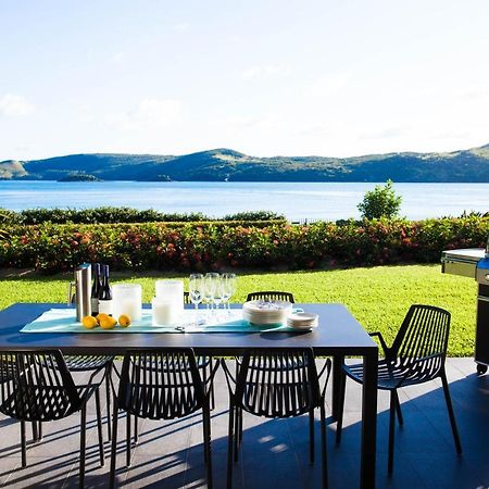 Yacht Club Villas Isla Hamilton Exterior foto