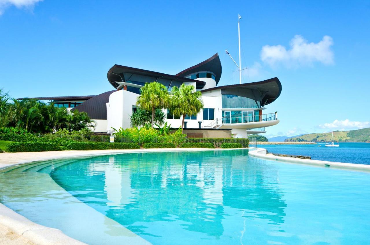 Yacht Club Villas Isla Hamilton Exterior foto